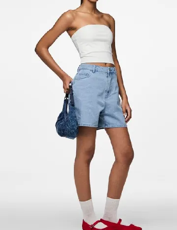 Pantaloni scurti Pieces, albastru