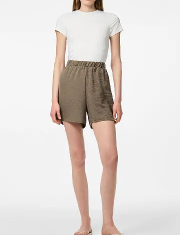 Pantaloni scurti Pieces, kaki