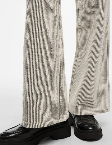 Pantaloni Pieces, gri