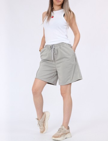 Pantaloni scurti Dazy, gri