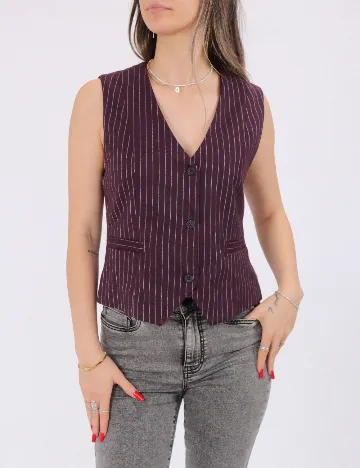 Vesta Vero Moda, mov