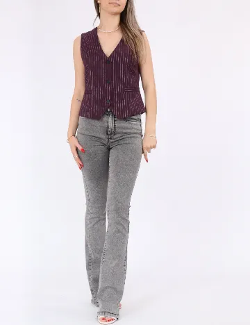 Vesta Vero Moda, mov