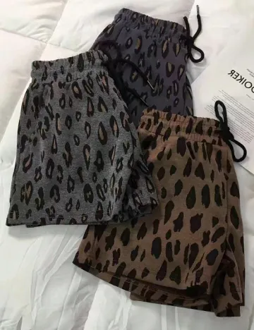Set Pantaloni scurti 3 perechi SHEIN, mix culori