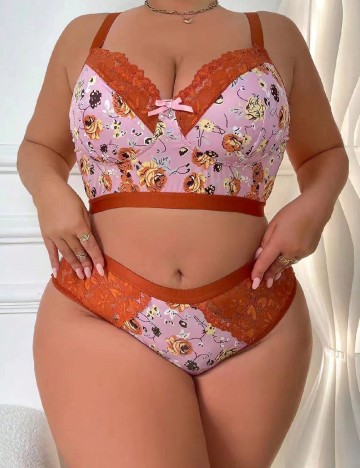 Set lenjerie SHEIN CURVE, roz