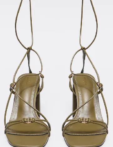 Sandale PRETTYLITTLETHING, verde