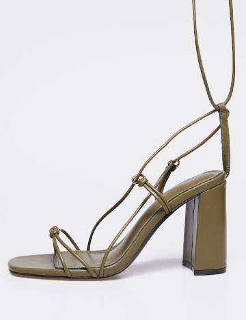 Sandale PRETTYLITTLETHING, verde