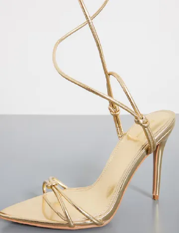 Sandale PRETTYLITTLETHING, auriu