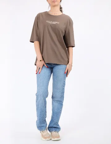 Tricou Pieces, maro