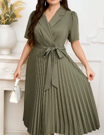 Rochie medie SHEIN CURVE, verde