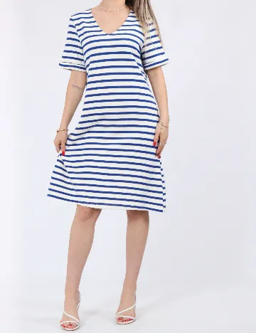 Rochie medie Pieces, alb/albastru