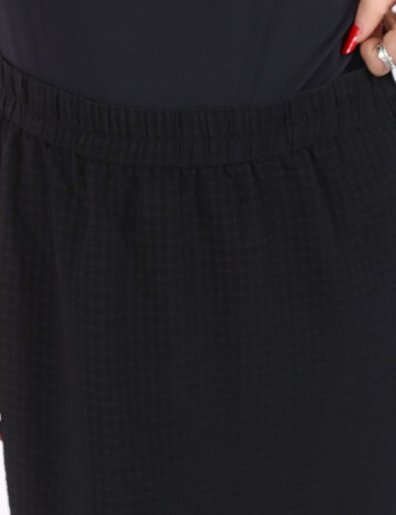Fusta Pieces, negru