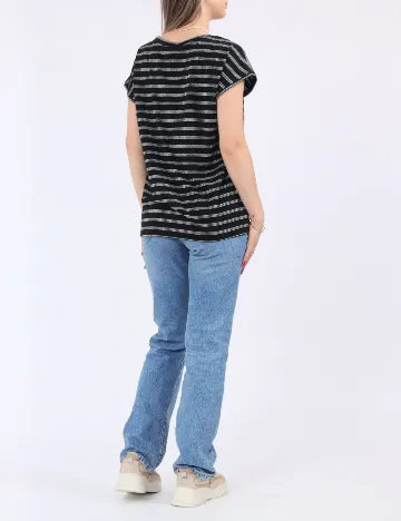 Tricou Pieces, negru