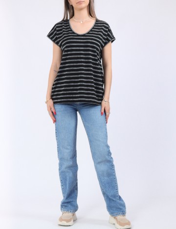 Tricou Pieces, negru