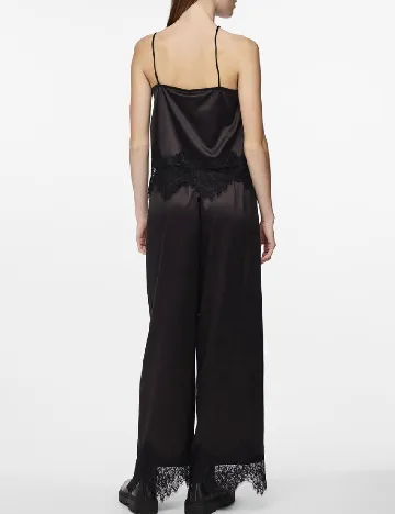 Maiou Pieces, negru