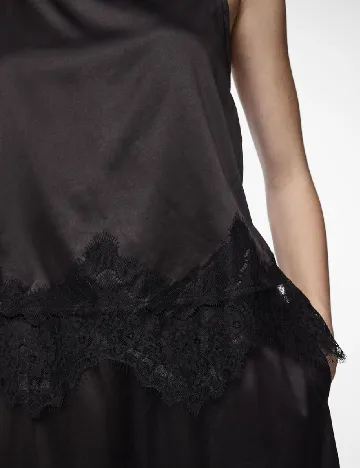 Maiou Pieces, negru