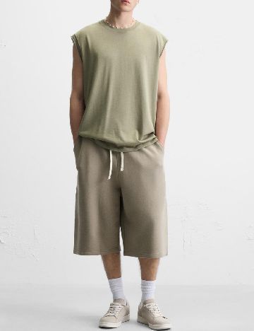 Maiou Zara, kaki