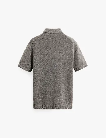 Tricou Zara, maro