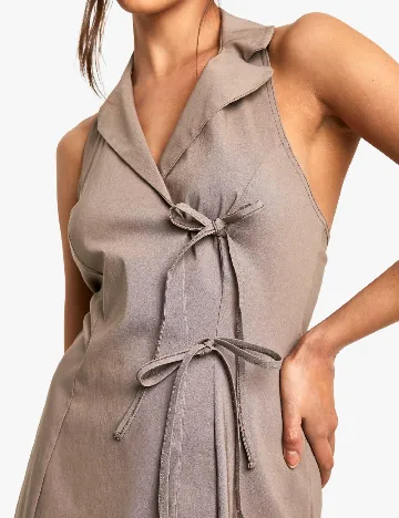 Rochie scurta Boohoo, maro