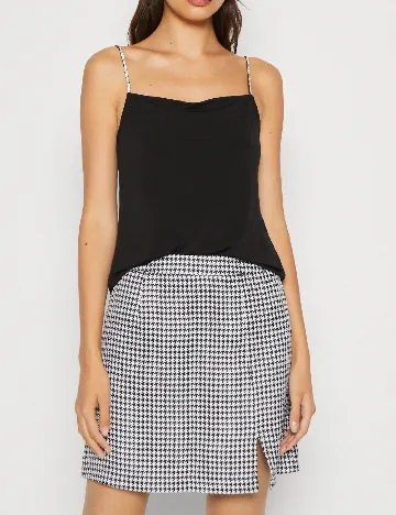 Maiou Pieces, negru