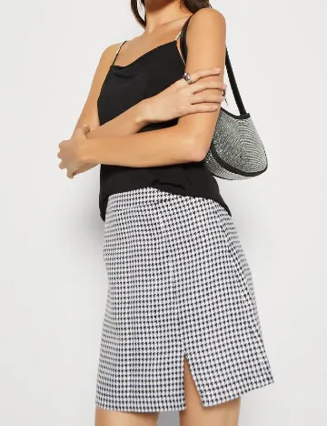 Maiou Pieces, negru