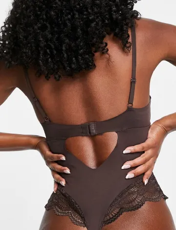 Body ASOS, maro