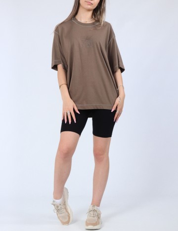 Tricou Only, maro