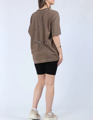 Tricou Only, maro