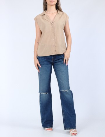 Camasa Pieces, maro