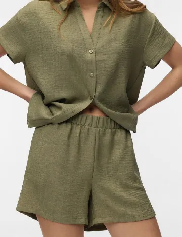 Pantaloni scurti Vero Moda, verde