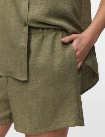 Pantaloni scurti Vero Moda, verde