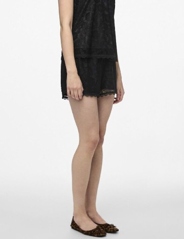 Pantaloni scurti Pieces, negru