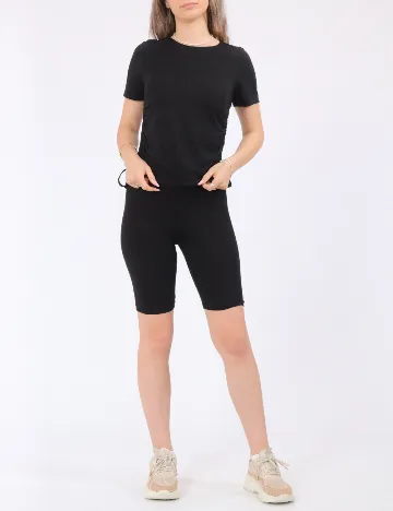 Tricou Pieces, negru