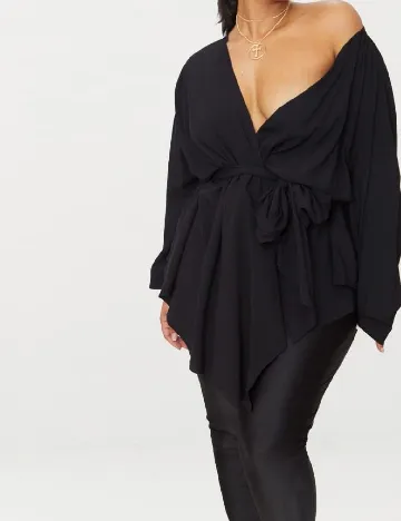 Camasa PRETTYLITTLETHING Plus Size, negru