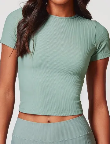 Top PRETTYLITTLETHING, verde