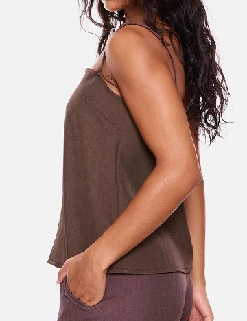 Bluza PRETTYLITTLETHING, maro