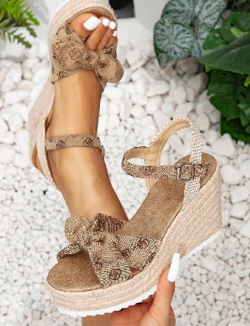 Sandale SHEIN, maro