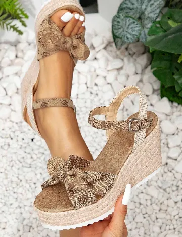 Sandale SHEIN, maro Maro