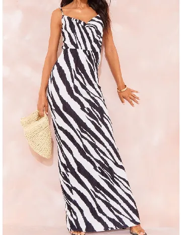 Rochie lunga PRETTYLITTLETHING, negru