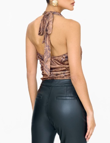 Top PRETTYLITTLETHING, maro