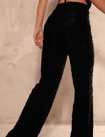 Pantaloni PRETTYLITTLETHING, negru