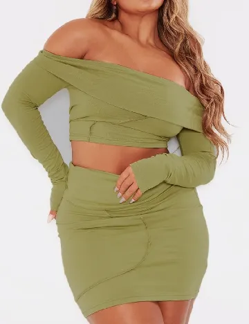 Top PRETTYLITTLETHING, verde Verde