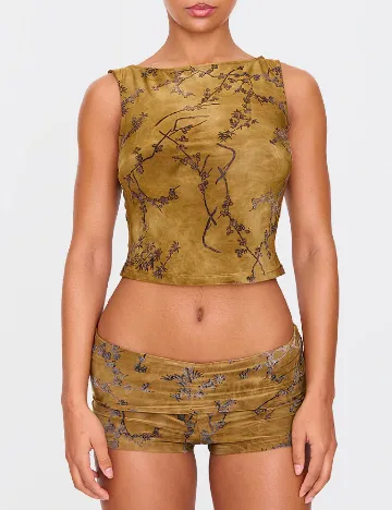 Top PRETTYLITTLETHING, verde