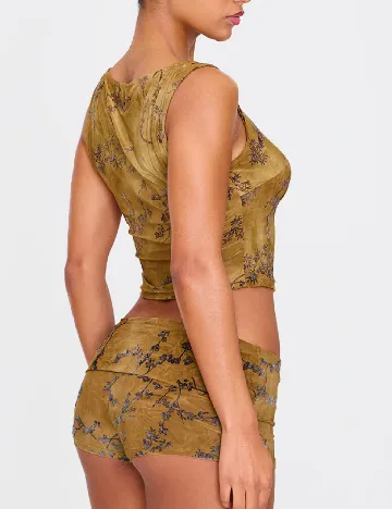 Top PRETTYLITTLETHING, verde