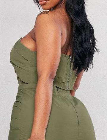 Top PRETTYLITTLETHING, verde