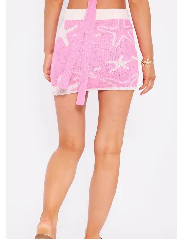 Fusta PRETTYLITTLETHING, roz