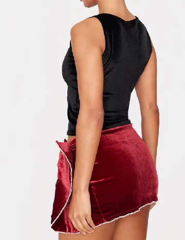 Top PRETTYLITTLETHING, negru Negru