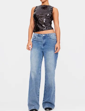 Top PRETTYLITTLETHING, negru