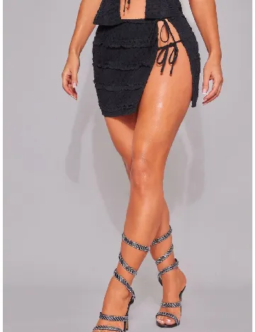 Fusta PRETTYLITTLETHING, negru