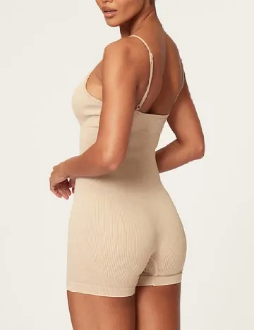 Salopeta PRETTYLITTLETHING, crem