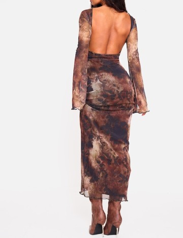 Rochie lunga PRETTYLITTLETHING, maro
